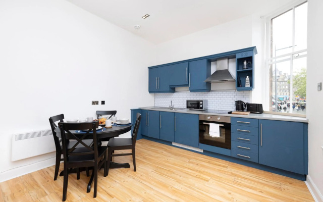 ALTIDO Glamorous1-bed flat overlooking Grassmarket