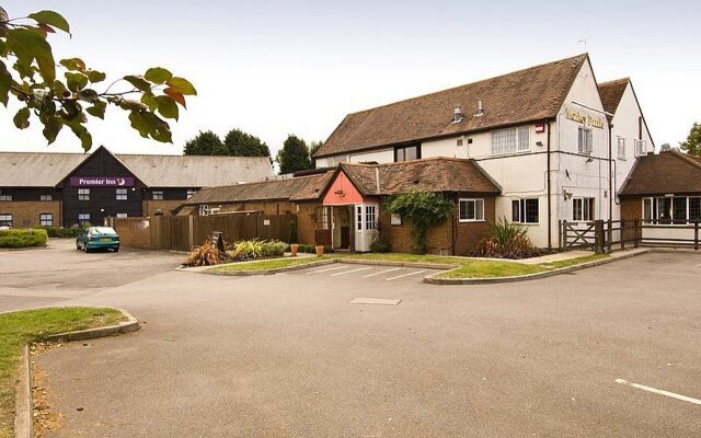 Premier Inn Farnborough West - Southwood