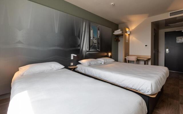 B&B HOTEL Troyes Magasins d'usine