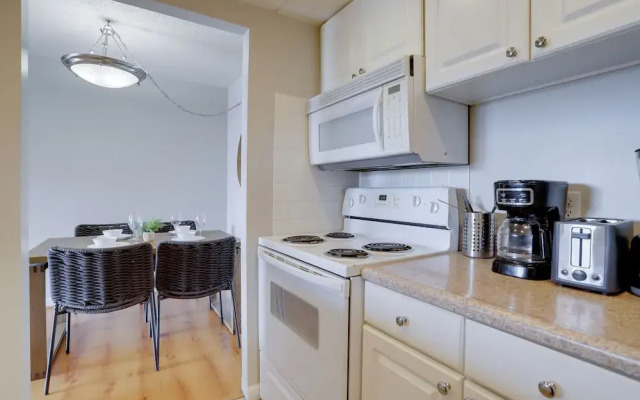 Modern 2BR Stay Near DC Arlington VA