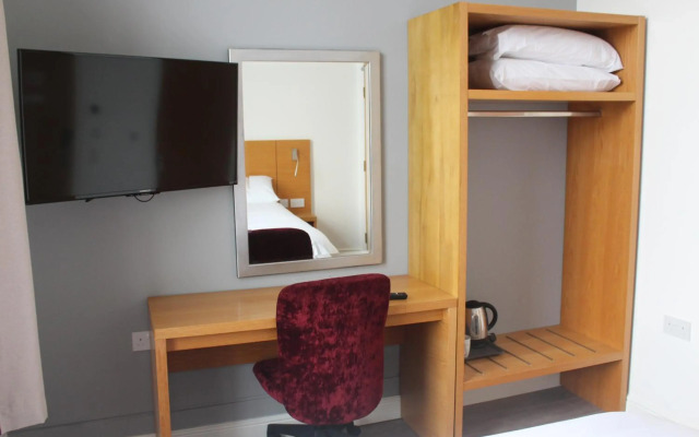 Park Hotel & Apartments