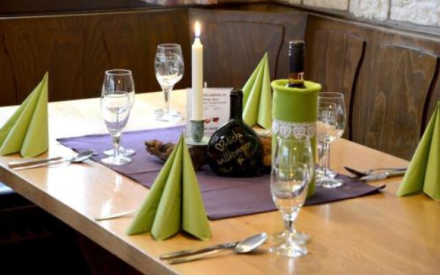 Gasthof Hotel Weinbau "Zum Goldenen Ochsen"