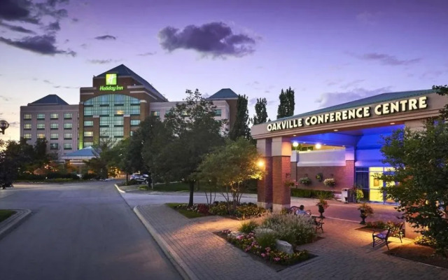 Holiday Inn Hotel & Suites Oakville @ Bronte by IHG
