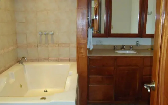 Michael's Surfside Hotel