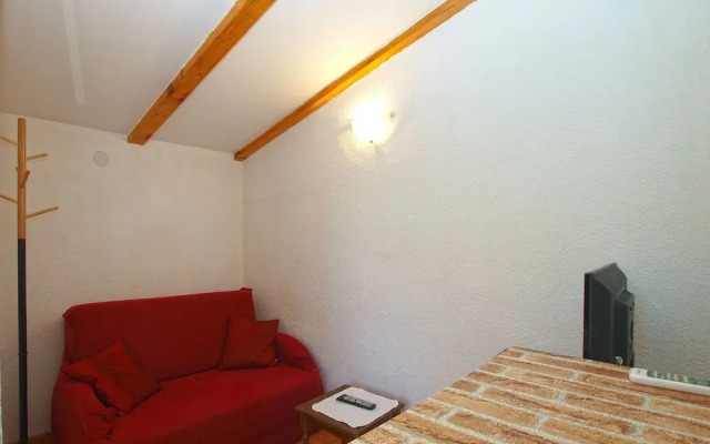 Apartment 700
