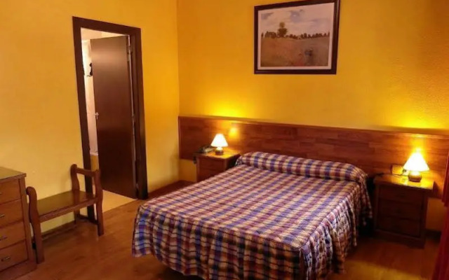 Hostal Mont Royal