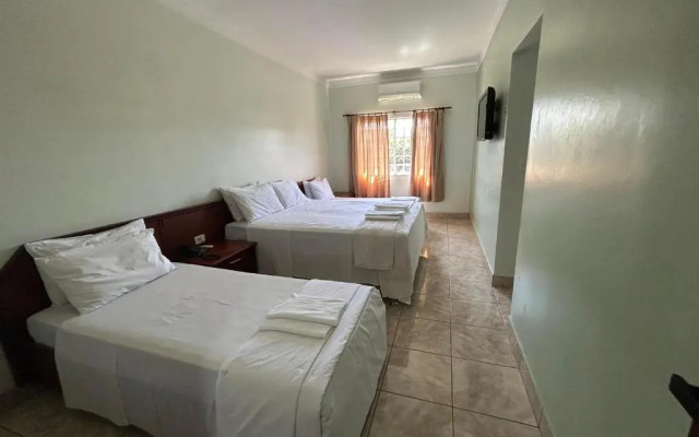 Italian Palace Hotel