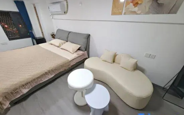 Meiying Homestay (Longhu Baisha Tianjie)
