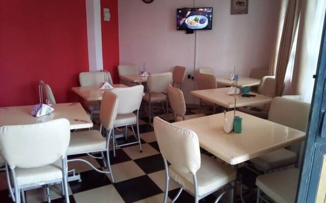 Chrysalis Guest House and Restaurant