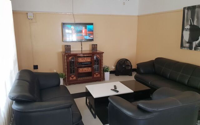 The Oasis Evergreen Lodge