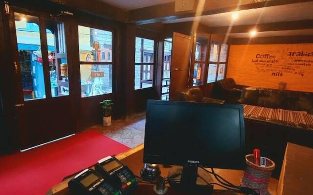 Lama Hotel