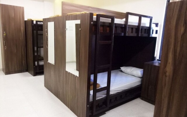 Eco Inn Dormitory - Hostel