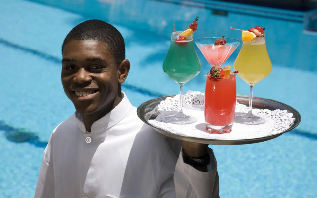 Graycliff Hotel And Restaurant