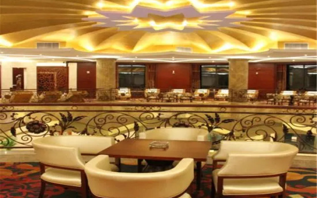 Baoyu Longhua Hot Spring Hotel