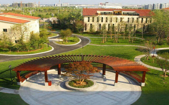 Bauhinia Garden Hotel