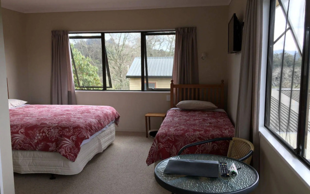 Waitomo Caves Guest Lodge