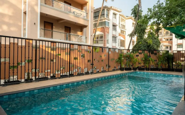Modern 1BR With Pool 5min Drive to Candolim Beach