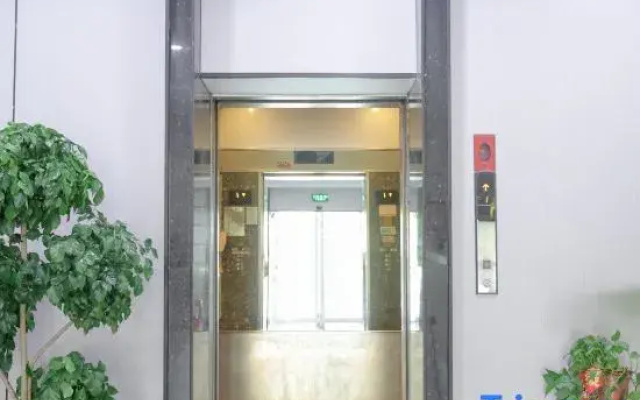 Yuexuan lan Hotel (Yangzhou Slender West Lake)