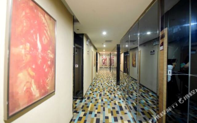 Yi Jia Express Hotel