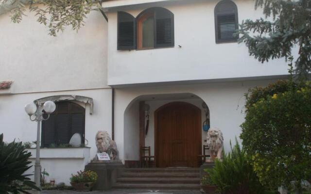 Napoli appartamento in Villa 1 bedroom piscina Wi-fi