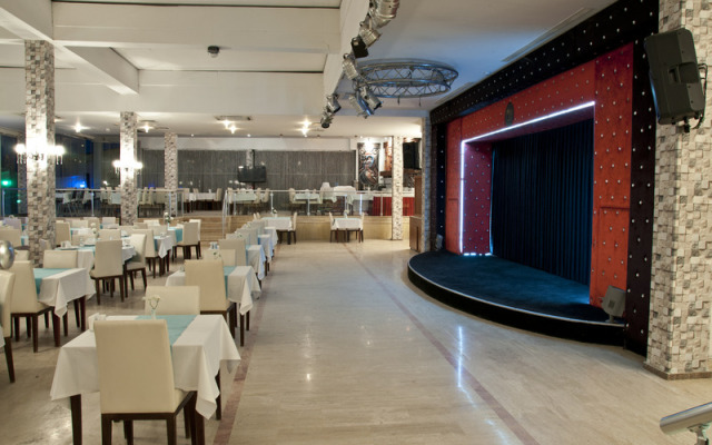 Ranax Hotel