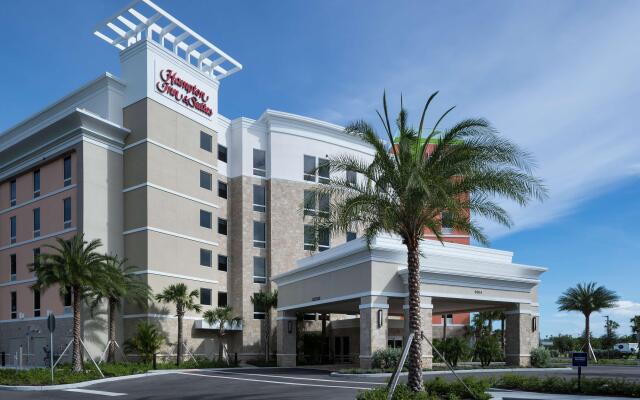 Hampton Inn & Suites Cape Canaveral Cruise Port