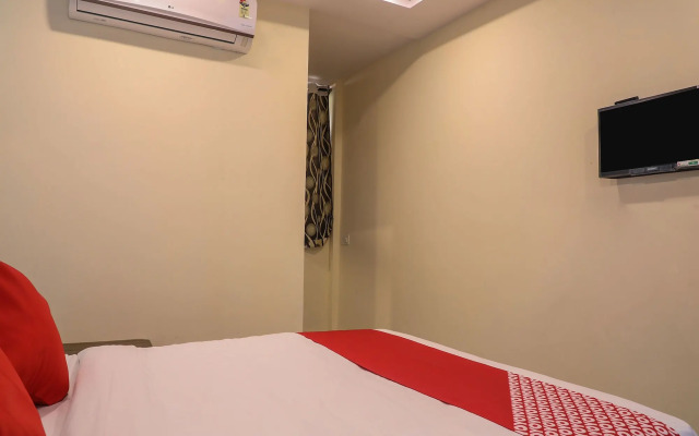 OYO 15457 Grd Residency