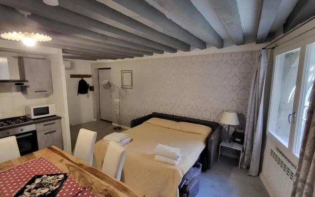 Otto House Apartment