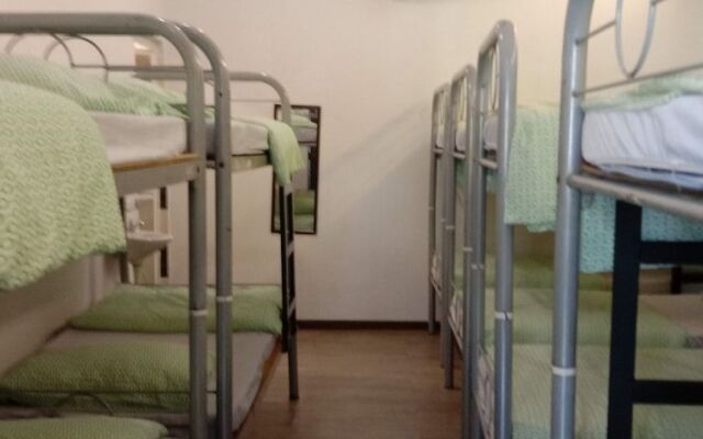 Spot on 90065 Bgh Hostel Teras