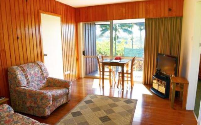 Fletcher Christian Holiday Apartments