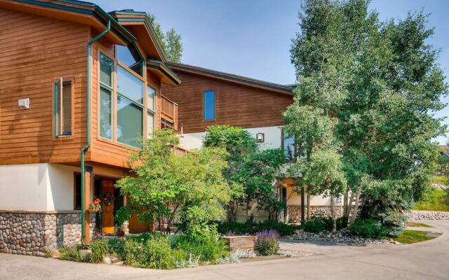 Evergreen Townhomes by Steamboat Resorts