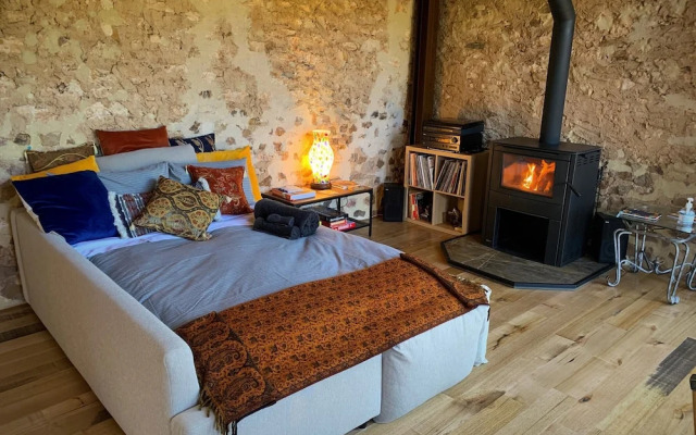 Old Chaff Mill Retreat - - luxury vineyard accommodation