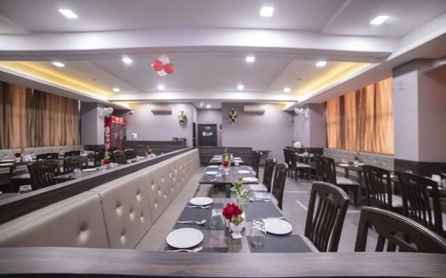 FabHotel Dawat Inn Waluj BK