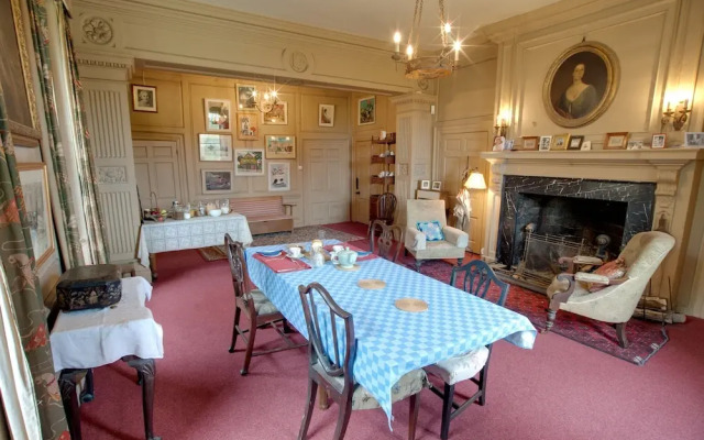 Kelly House