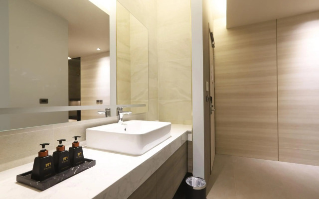 The Signature Hotel Airport (SHA Extra Plus)