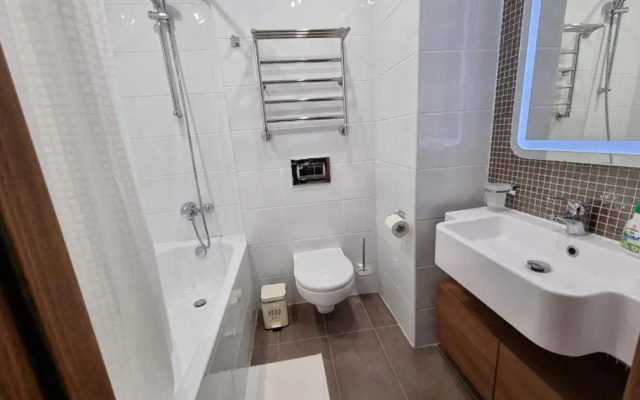 MaxRealty24 on Mitinskaya 16