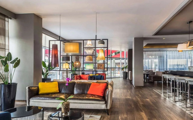 Novotel Monterrey Valle