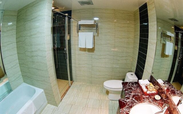 Donglai Hotel