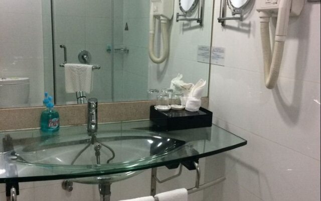 Emeishan Huasheng Hotel