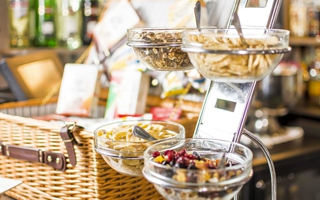 Peterstone Court Country House Restaurant & Spa