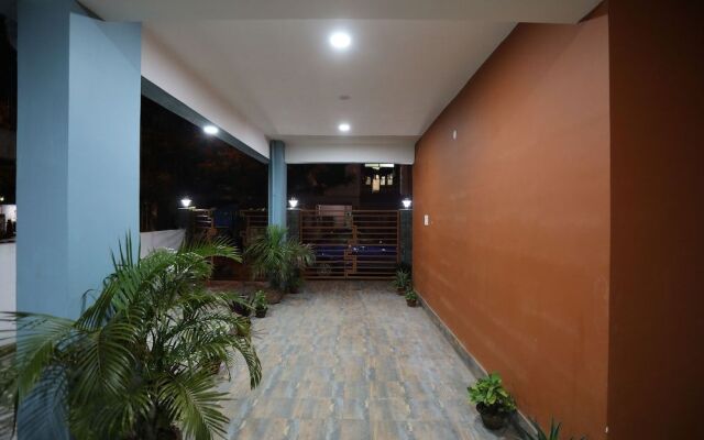 OYO 17376 Hummingbird Inn