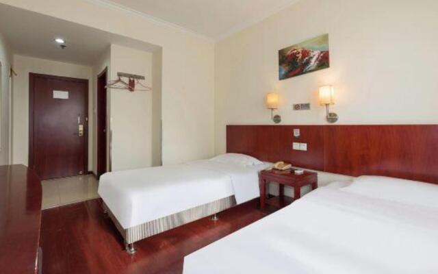 Happy Time Luxury Hotel (Beijing Fengtai Railway Station Jijiamiao Subway Station)