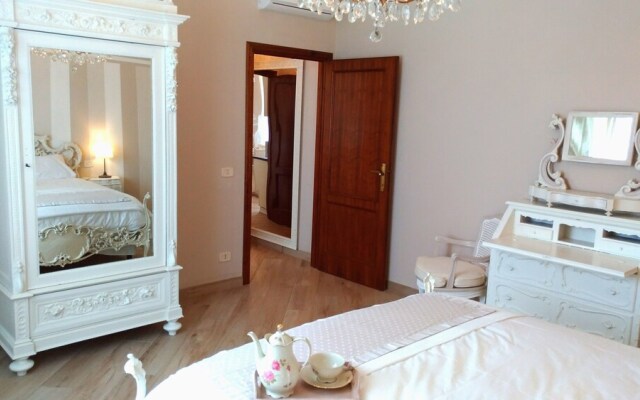 La Valinfiore Charming Ap With Pool