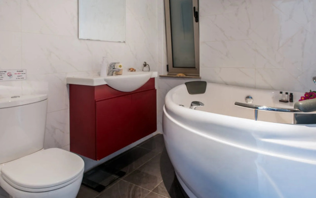 Mesogios House Suites