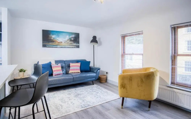 Sandy Steps - 1 Bedroom Apartment - Tenby