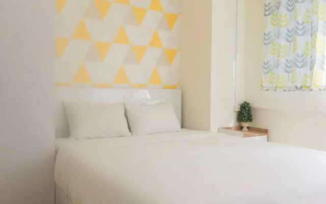 Comfort 2Br At Meikarta Apartment