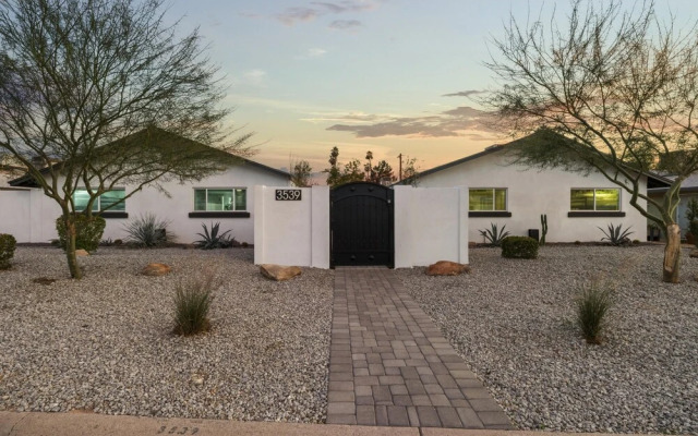 Montecito Luxe 3-villa Retreat w Pool Courtyard