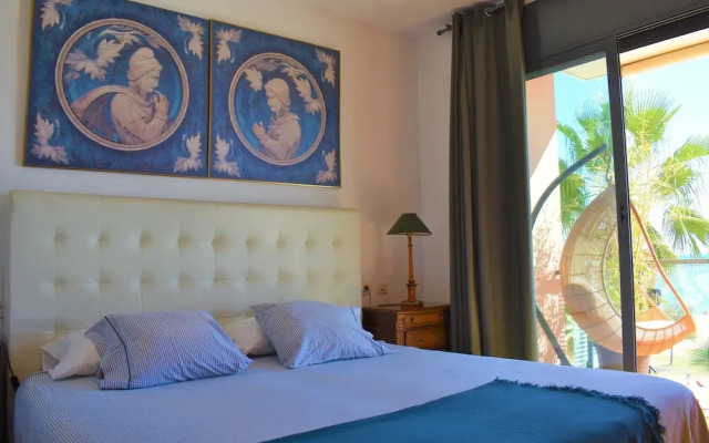 Barcelona Beachfront Apartment