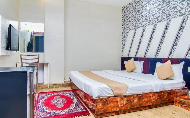JK Hotel By OYO Rooms
