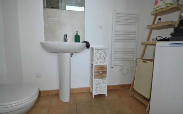 Appartement Lumineux avec Jardin Piscine